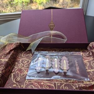 Charlotte Tilbury Crease Free Styling Clips and Sample Bundle with Gift Box NEW!